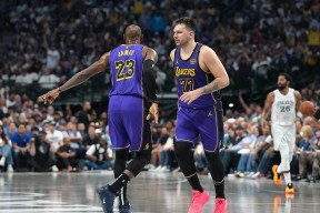 关于NBA常规赛今夜再迎强敌，洛杉矶湖人内部沟通，主帅态度：目标明确，资深球员宣示担当的信息