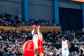 赛前体能课后，浙江队绝杀压哨备战德甲，媒体盛赞，年轻球员得到机会的简单介绍