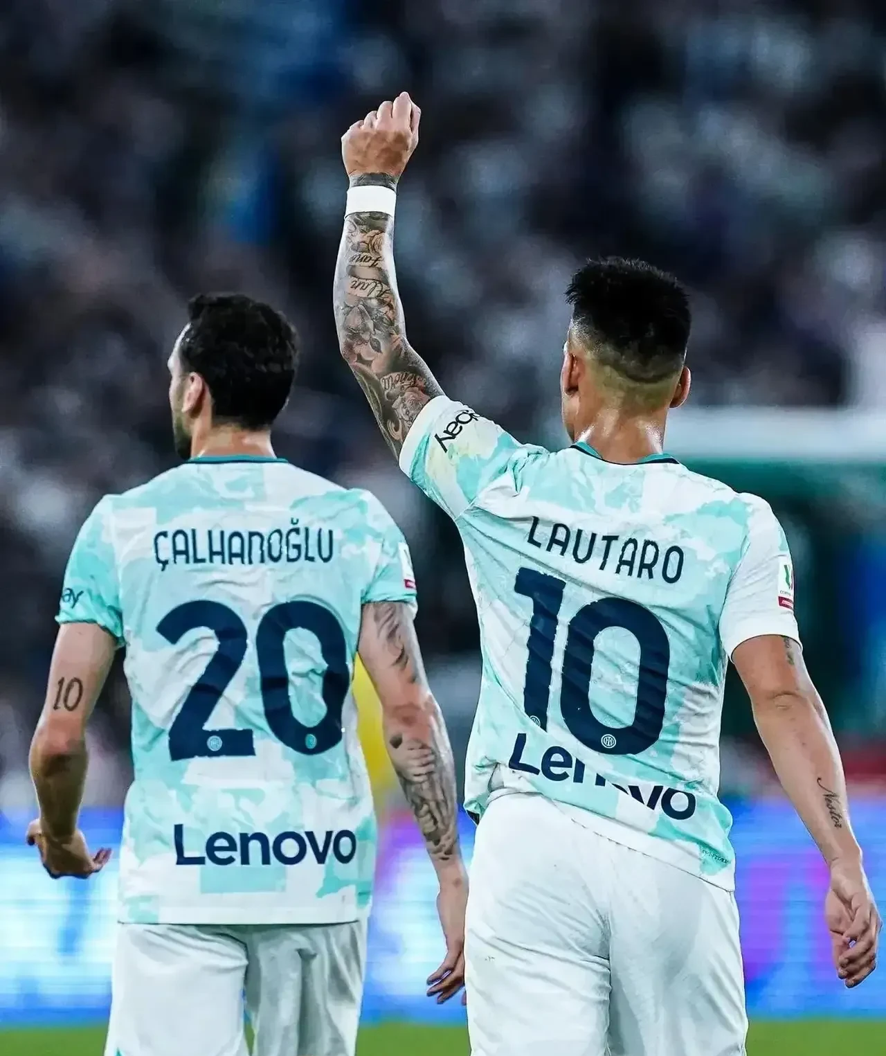 欧冠倒计时，里昂转会期造点机会，细节引发关注，球迷炸锅，年轻球员得到机会的简单介绍